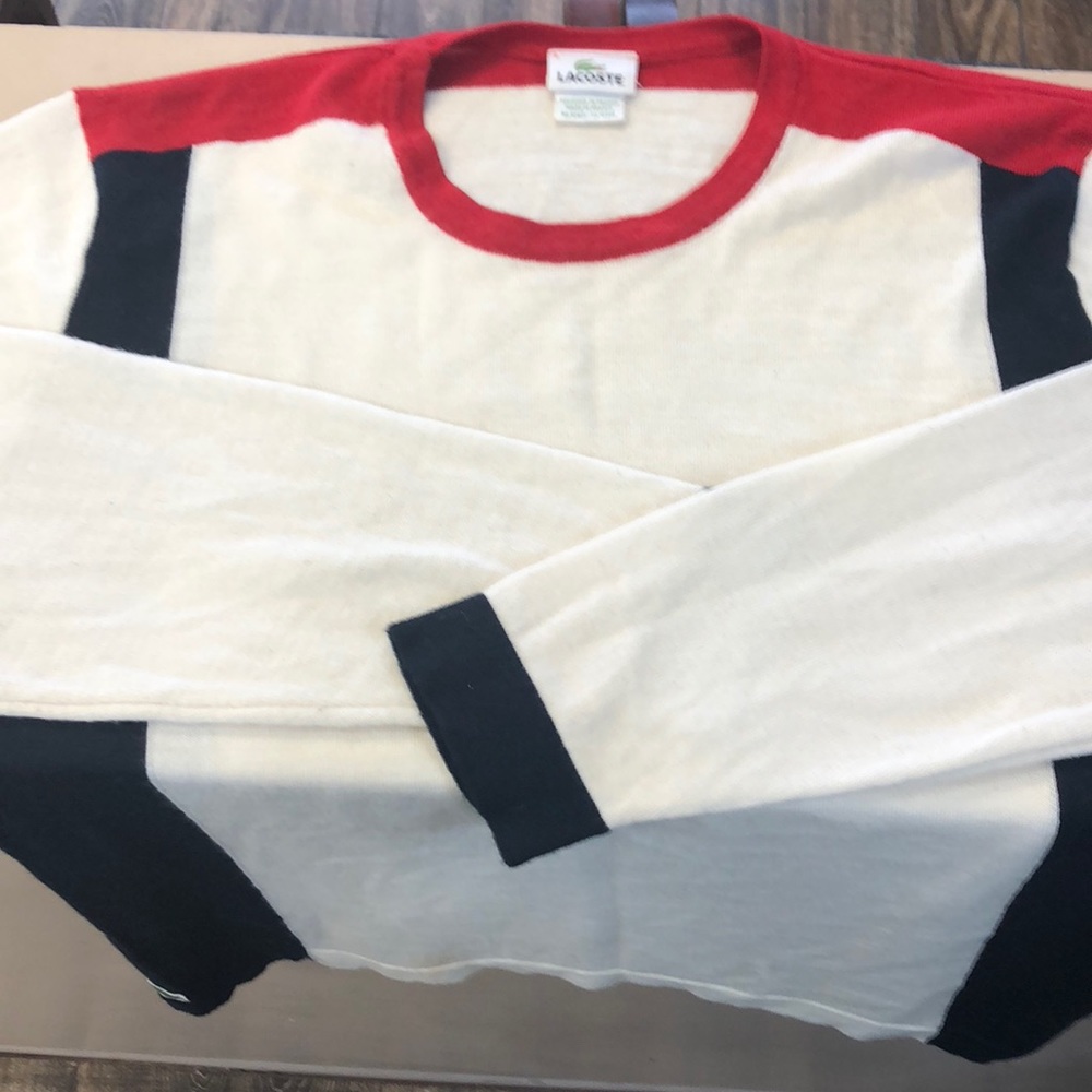 Lacoste sweater very savvy